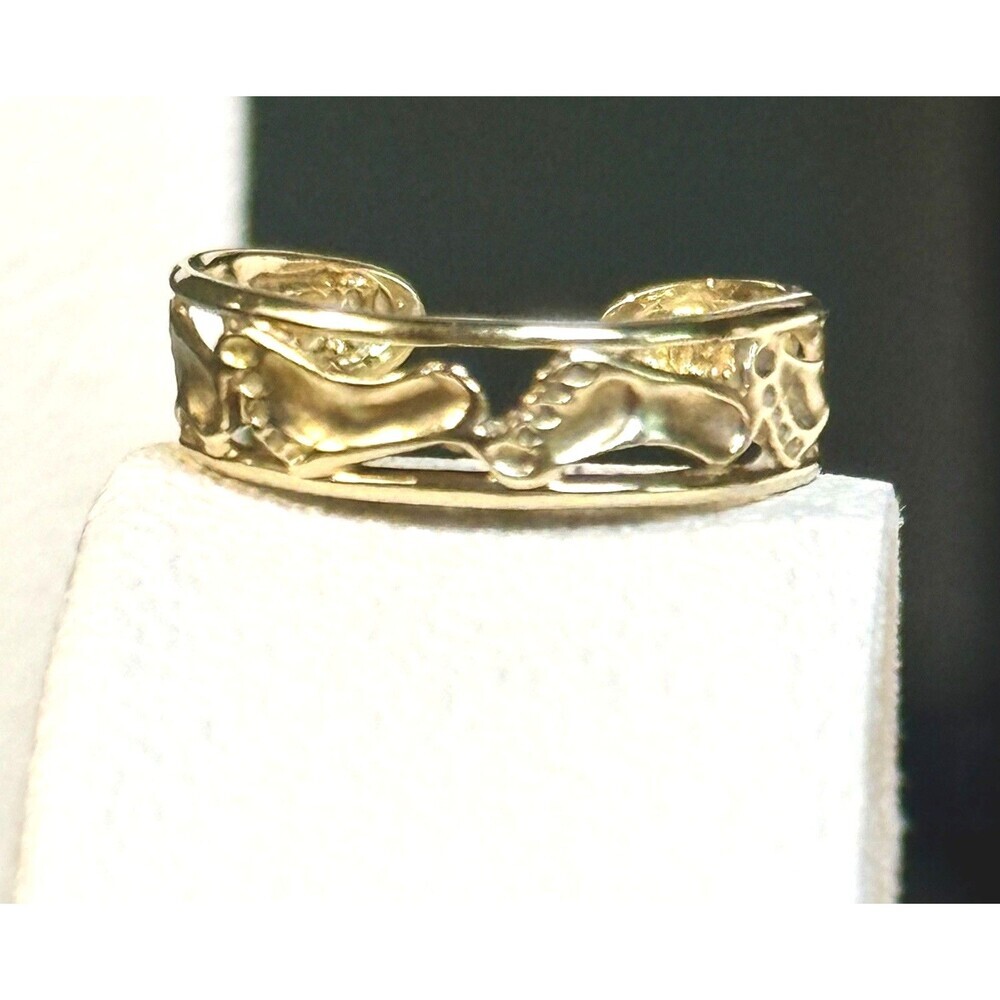 Signed JCM 14K Solid Gold Baby Footprint Cutout Toe / Midi Ring (1.00g)
